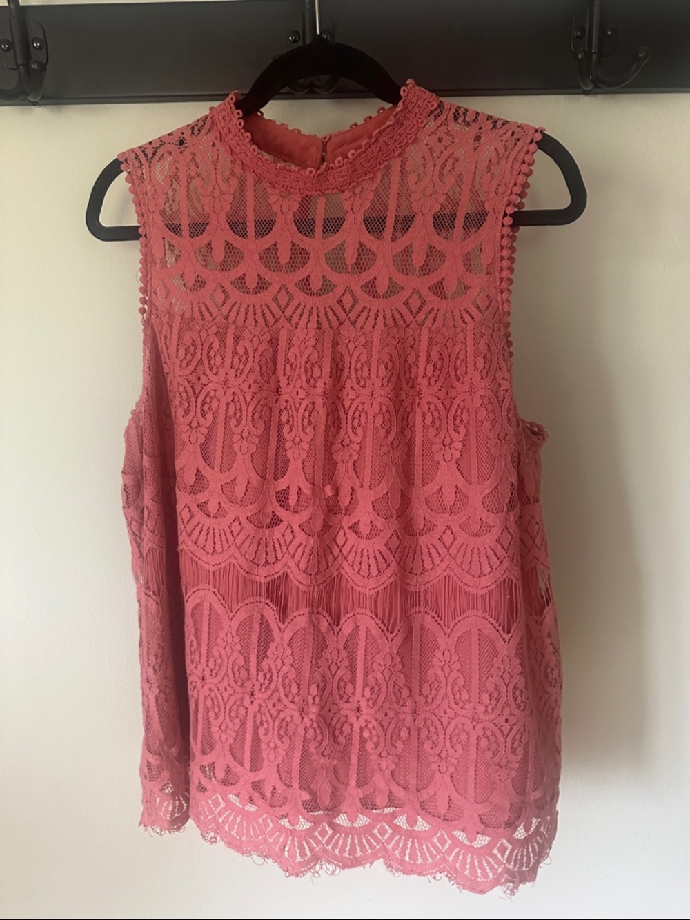 Xhilaration Pink Lace Sleeveless Mock Neck Camisole